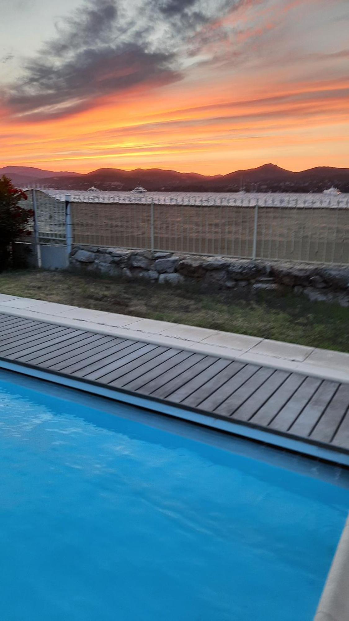 Villa Playa Del Sol -B4 Saint Tropez Exteriér fotografie